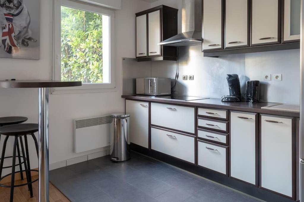 Les Paves De Prague - Appartement Pour 4 A 10 Minutes De Disneyland Paris モンテヴラン エクステリア 写真