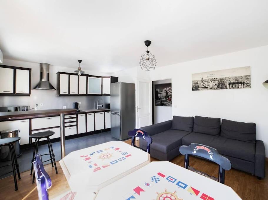 Les Paves De Prague - Appartement Pour 4 A 10 Minutes De Disneyland Paris モンテヴラン エクステリア 写真